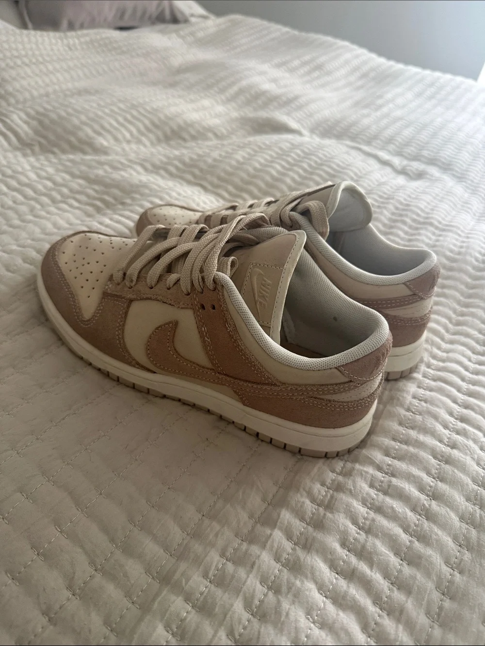 Nike Womens Sand Drift Low dunks Sneakers